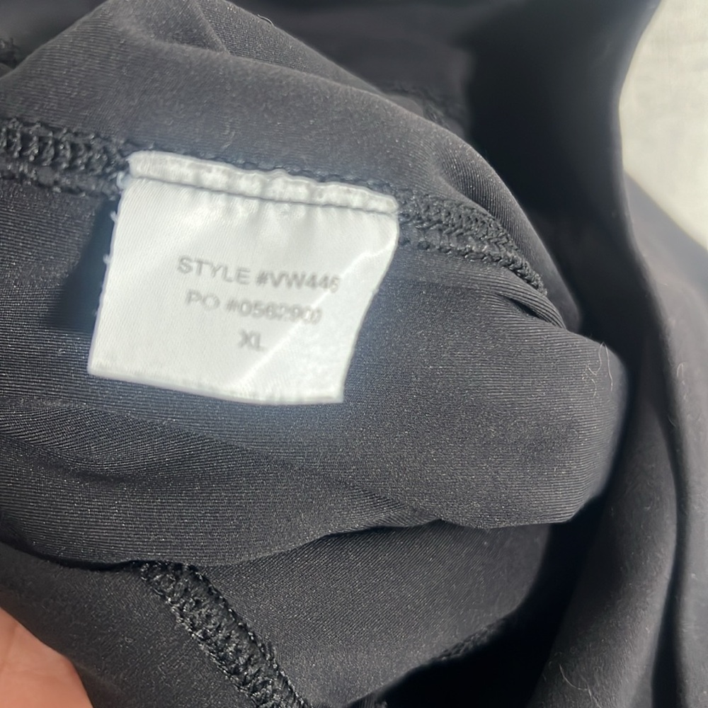 Vuori Black High-Waist Leggings - Picture 7 of 9